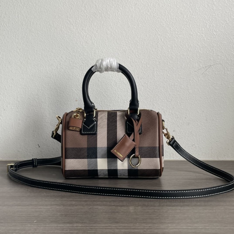 Bv*b*rry speedy bags